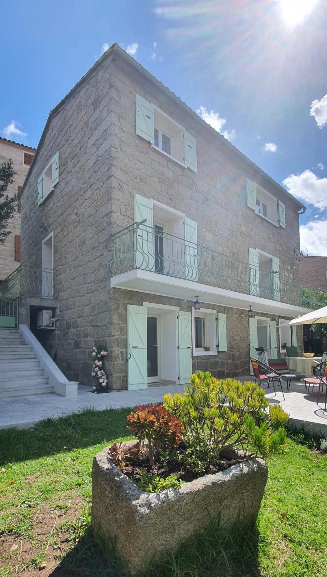 Charmant Appartement En Rez De Jardin Sartene  Exterior photo